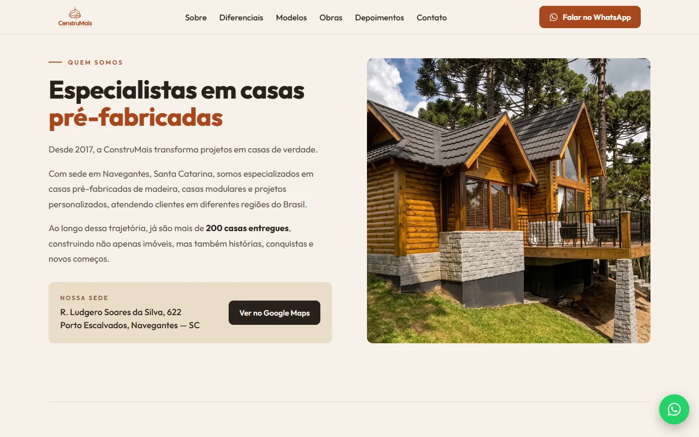 Seção "Quem somos" com texto sobre a empresa e a foto de uma casa de madeira entre araucárias